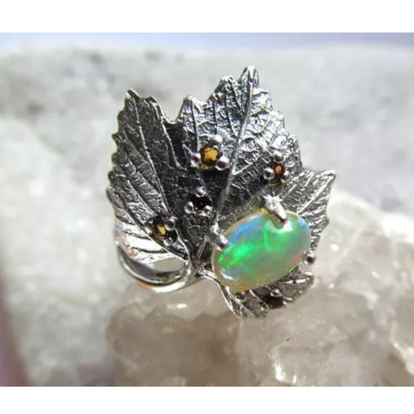 Ladies Beautiful Opal Leaf Ring. New!!! 🍁 - Picture 3 of 3